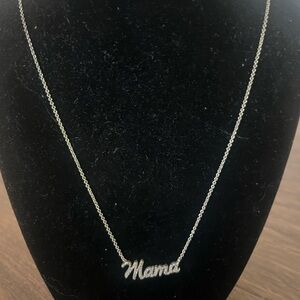 Elegant Silver 'Mama' Necklace